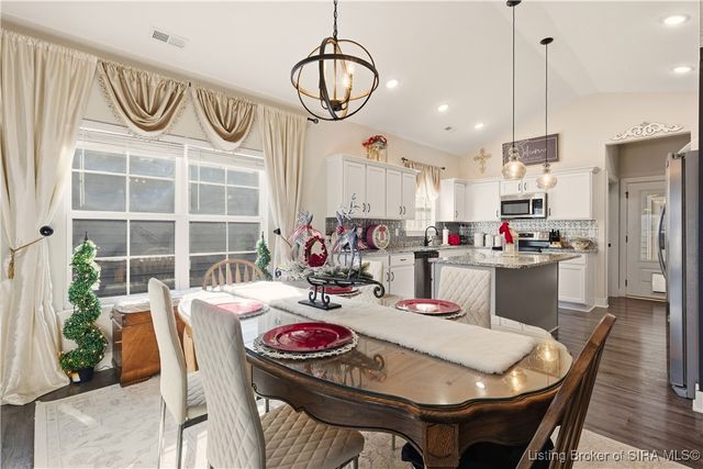 1240 Majestic Pass, Jeffersonville, IN 47130