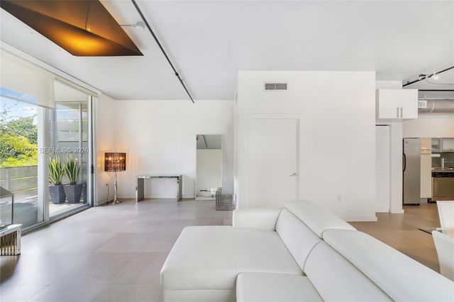 1700 Meridian Avenue 310, Miami Beach, FL 33139