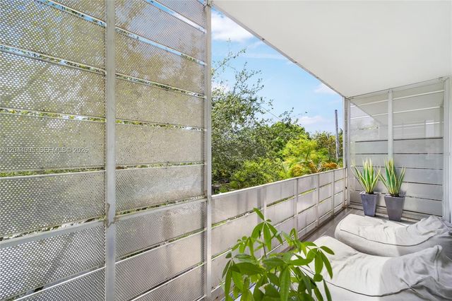 1700 Meridian Avenue 310, Miami Beach, FL 33139