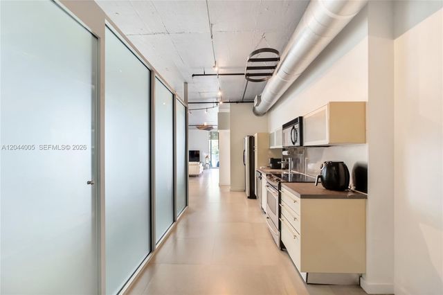 1700 Meridian Avenue 310, Miami Beach, FL 33139