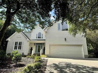 573 Coral Ridge Road, Atlantic Beach, NC 28512