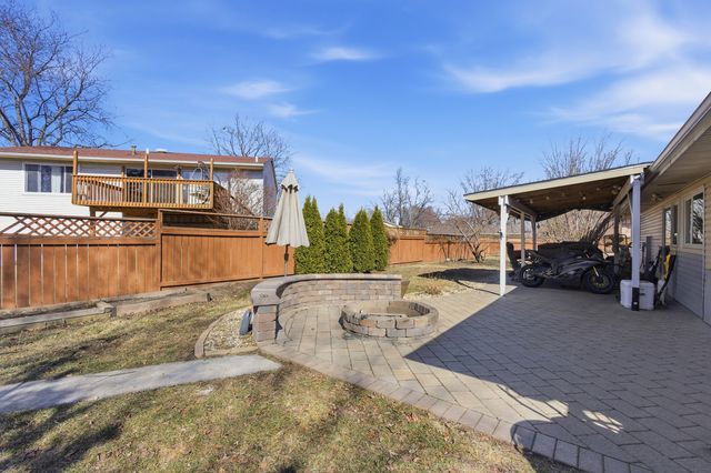 1160 Case Lane, Elgin, IL 60120