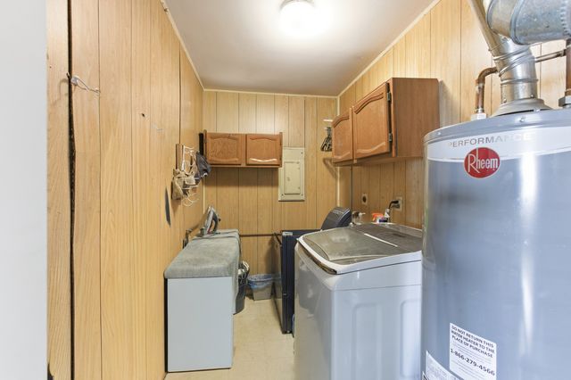 1160 Case Lane, Elgin, IL 60120