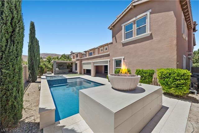 8 Tea Olive Drive, Las Vegas, NV 89141