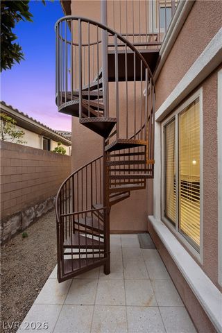 8 Tea Olive Drive, Las Vegas, NV 89141