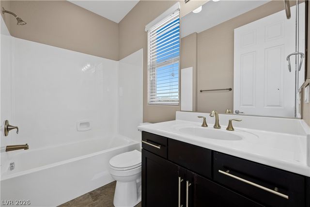 8 Tea Olive Drive, Las Vegas, NV 89141