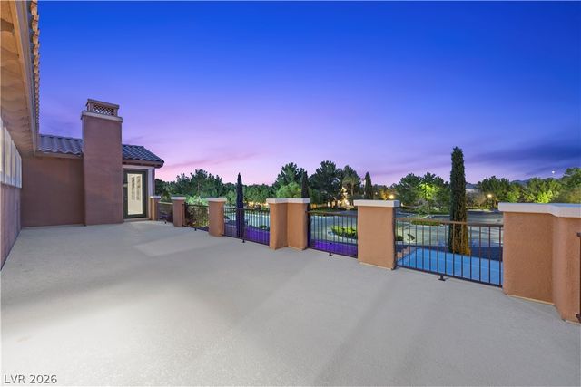 8 Tea Olive Drive, Las Vegas, NV 89141