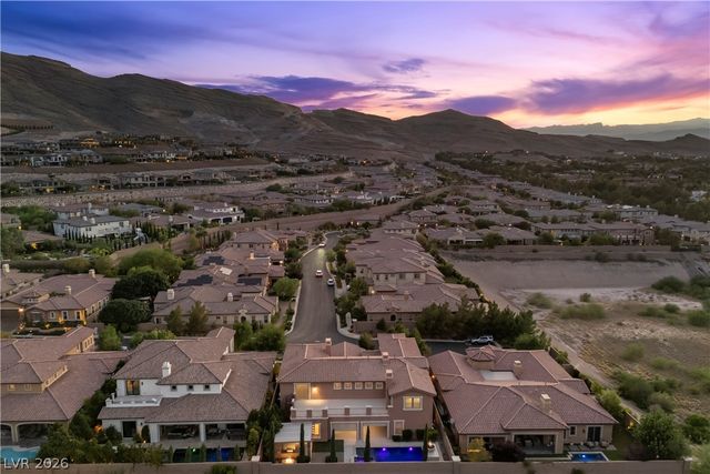 8 Tea Olive Drive, Las Vegas, NV 89141