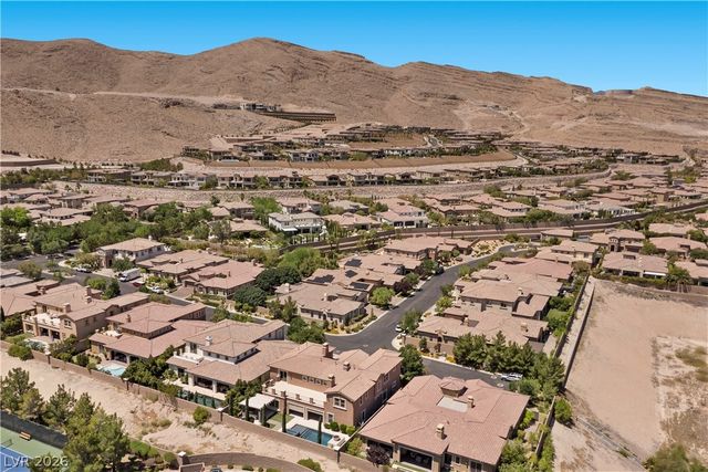 8 Tea Olive Drive, Las Vegas, NV 89141