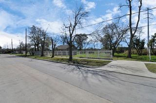 7912 Brays Street, Houston, TX 77012