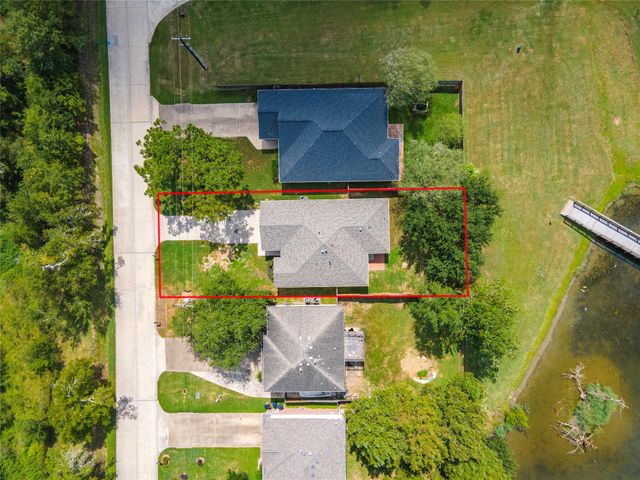 4337 Country Club Drive, Dickinson, TX 77539