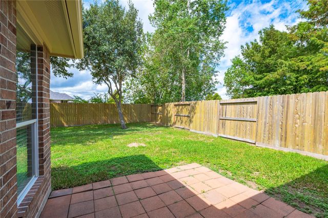 4337 Country Club Drive, Dickinson, TX 77539