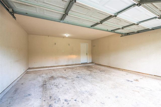 4337 Country Club Drive, Dickinson, TX 77539