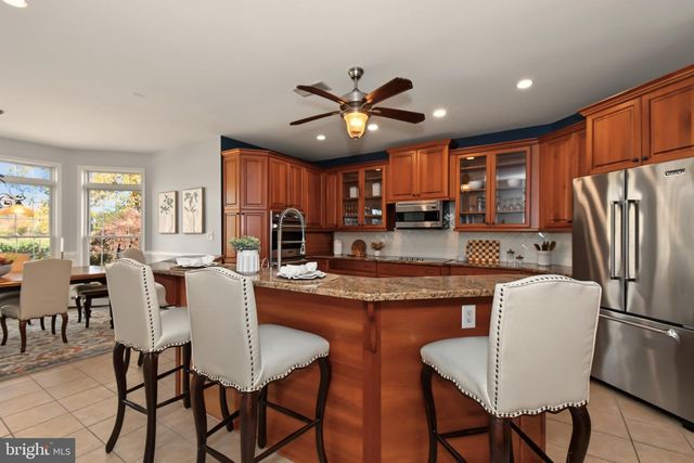 421 GREEN ST, Sellersville, PA 18960