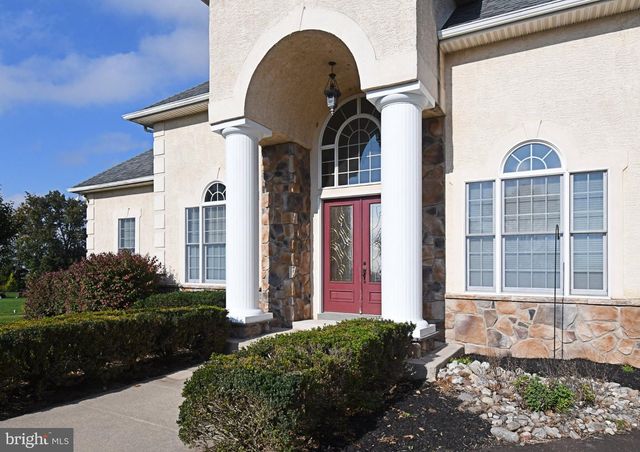 421 GREEN ST, Sellersville, PA 18960