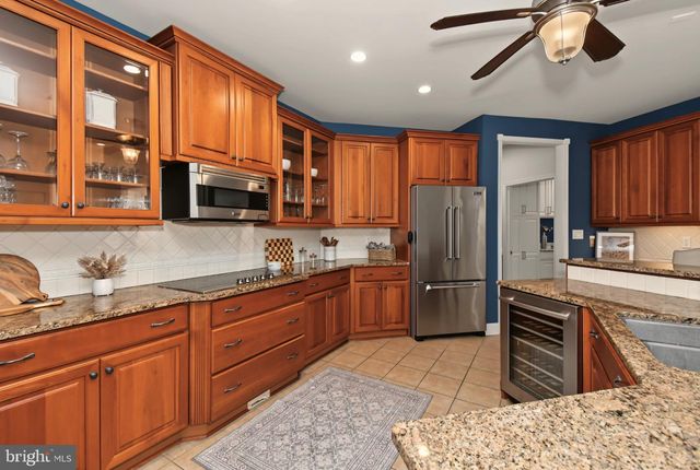 421 GREEN ST, Sellersville, PA 18960