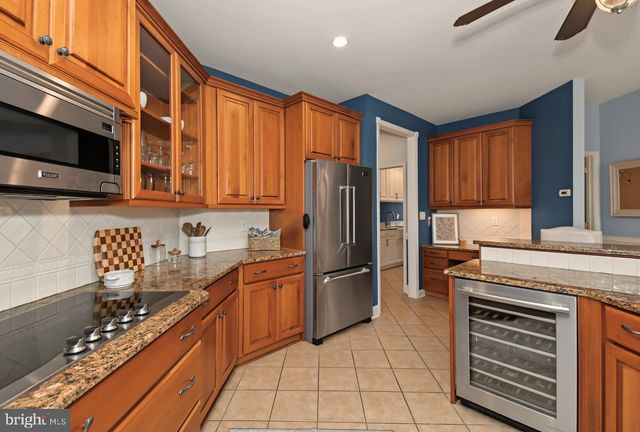 421 GREEN ST, Sellersville, PA 18960