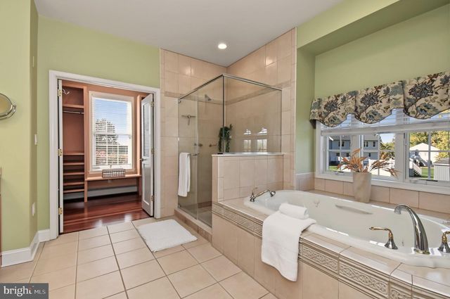 421 GREEN ST, Sellersville, PA 18960
