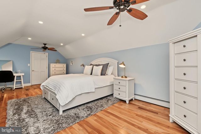 421 GREEN ST, Sellersville, PA 18960