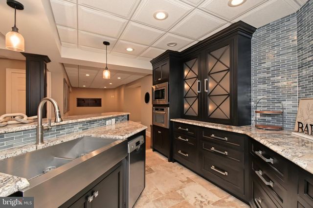 421 GREEN ST, Sellersville, PA 18960