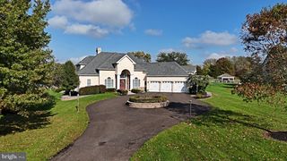 421 GREEN ST, Sellersville, PA 18960