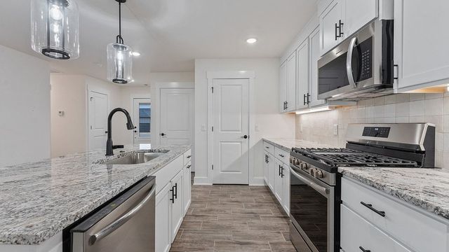 116 N Panther Avenue, Farmington, AR 72730