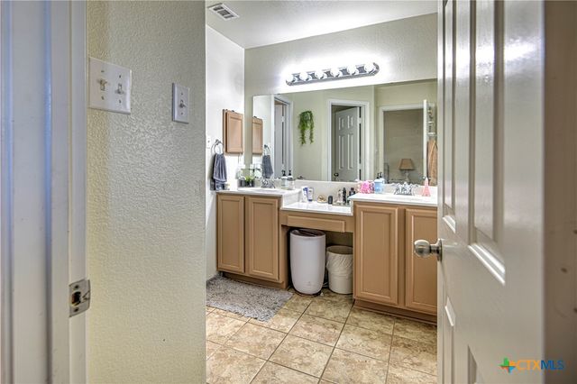 5705 Tumbled Stone Drive, Killeen, TX 76542