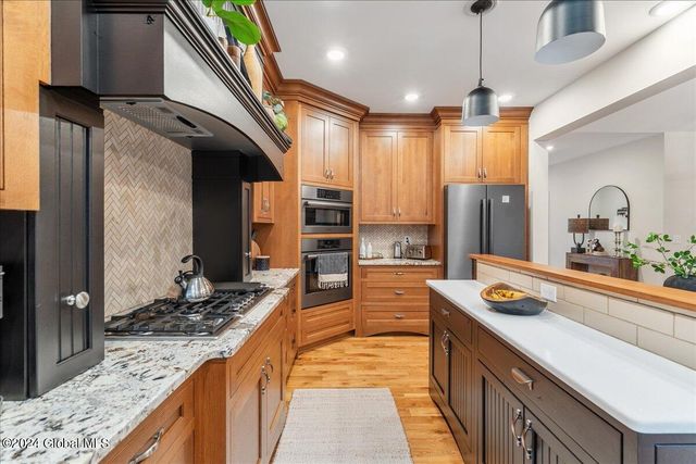 17 Kenmore Drive, Queensbury, NY 12804