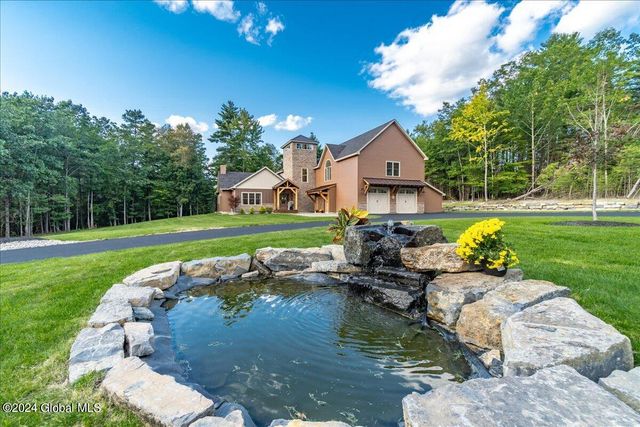 17 Kenmore Drive, Queensbury, NY 12804