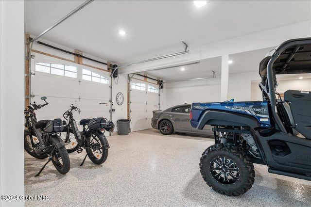 17 Kenmore Drive, Queensbury, NY 12804