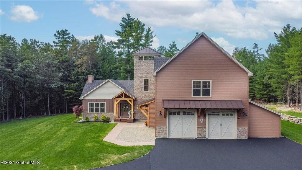 17 Kenmore Drive, Queensbury, NY 12804