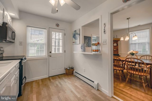 213 OXFORD HILL LN, Havertown, PA 19083