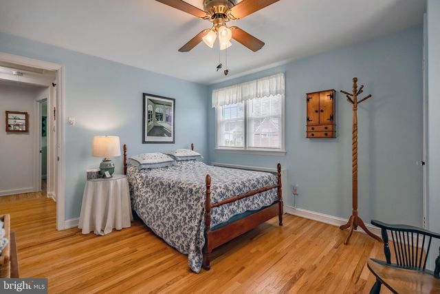 213 OXFORD HILL LN, Havertown, PA 19083