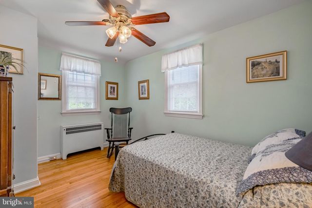 213 OXFORD HILL LN, Havertown, PA 19083