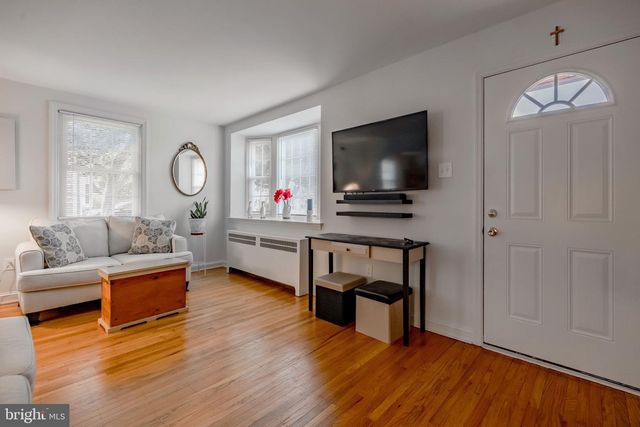 213 OXFORD HILL LN, Havertown, PA 19083