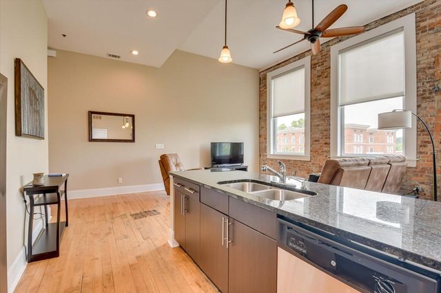 936 Broad Street 304, Augusta, GA 30901