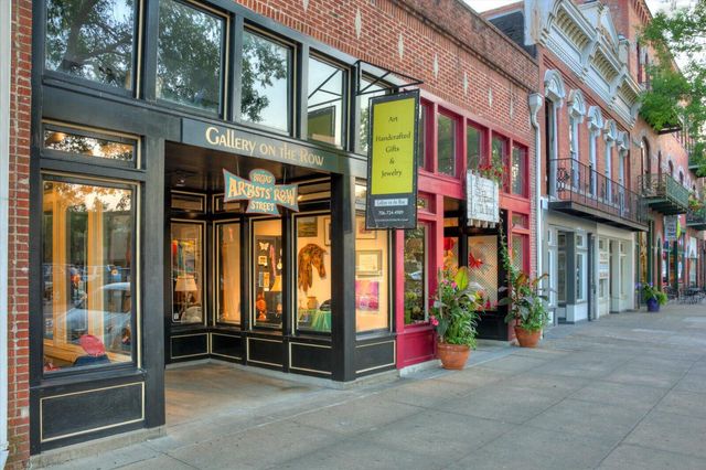 936 Broad Street 304, Augusta, GA 30901