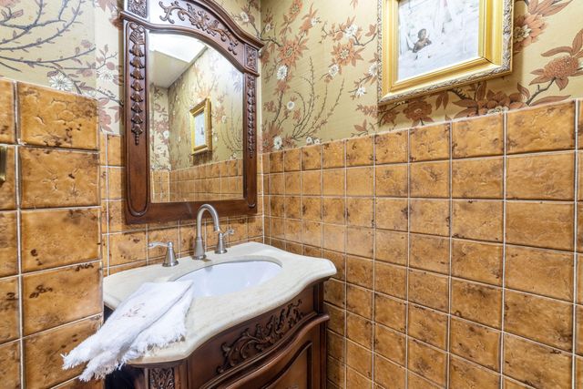 6938 Ironwood Avenue, Gary, IN 46403