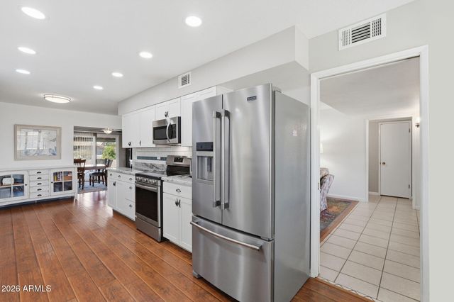 13838 N SAHARA Drive, Sun City, AZ 85351