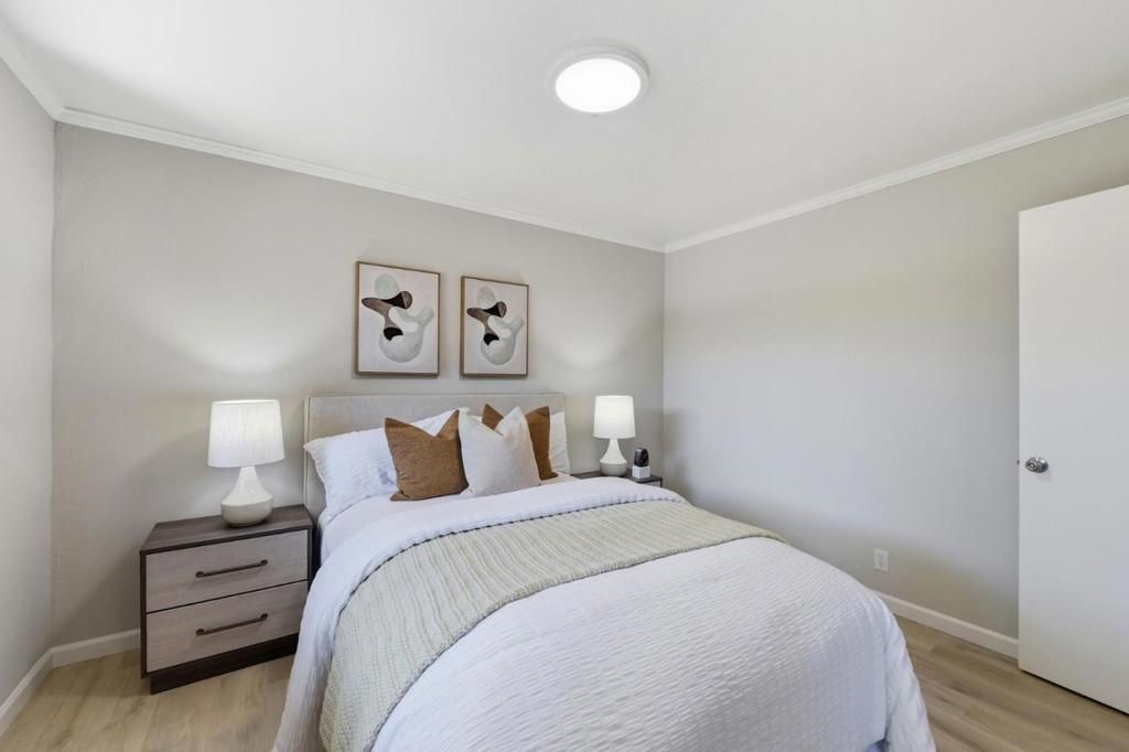 Image 13 of property listing at 2047 Montecito Avenue 2, Mountain View, CA 94043