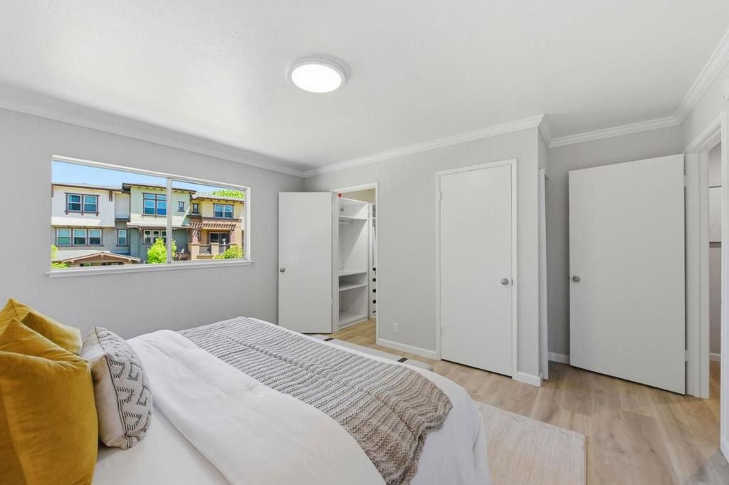 Image 19 of property listing at 2047 Montecito Avenue 2, Mountain View, CA 94043