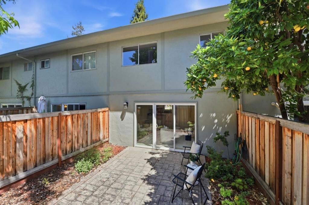 Image 25 of property listing at 2047 Montecito Avenue 2, Mountain View, CA 94043