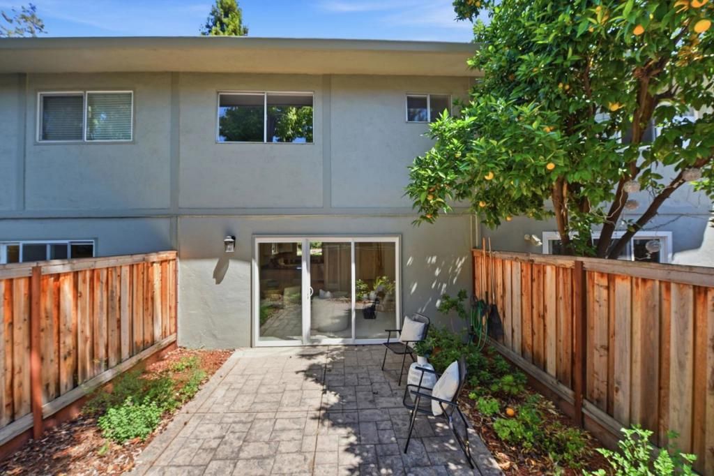 Image 26 of property listing at 2047 Montecito Avenue 2, Mountain View, CA 94043