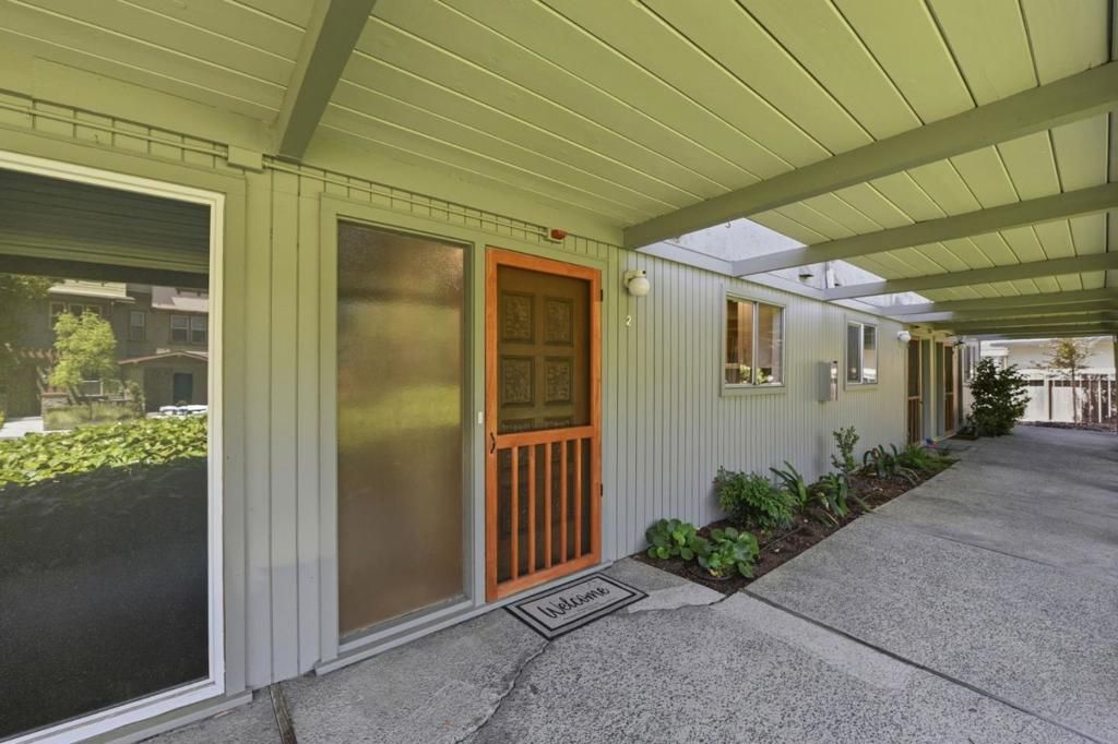 Image 28 of property listing at 2047 Montecito Avenue 2, Mountain View, CA 94043