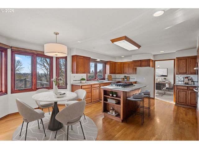 1424 Nw Josephine Ter, Portland, OR 97229