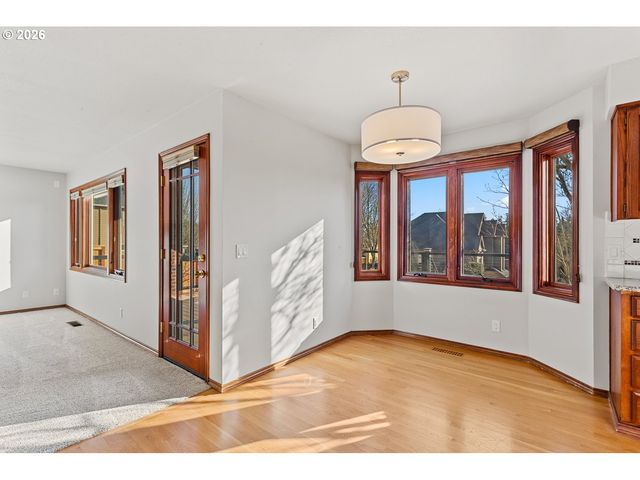 1424 Nw Josephine Ter, Portland, OR 97229