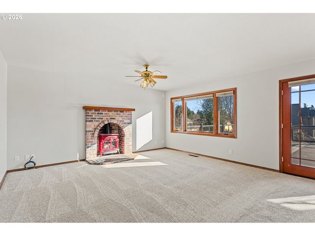 1424 Nw Josephine Ter, Portland, OR 97229