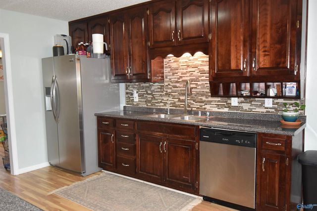 218 Waypoint Circle, Harvest, AL 35749