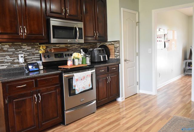 218 Waypoint Circle, Harvest, AL 35749