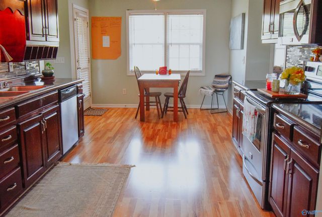 218 Waypoint Circle, Harvest, AL 35749